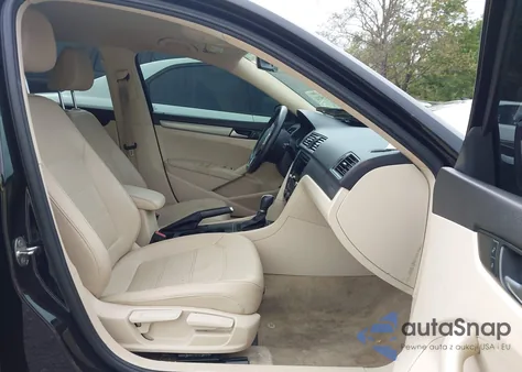 2015 Volkswagen Passat 1.8T Limited Edition from USA, damaged, VIN 1VWAT7A32FC104426